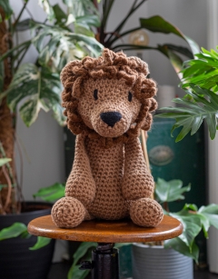 Giant Rufus the Lion 