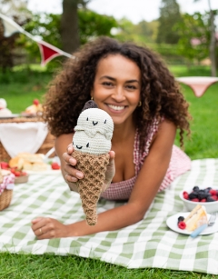 Ice Cream Cone: Double Scoop