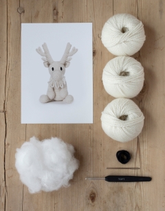 Caspar the Peary Caribou Kit