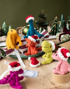 Make and Fill Dinosaurs Cracker Bundle
