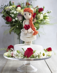 Mini Wedding Dolls: Dress