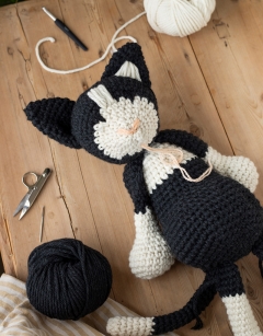 TOFT Charcoal CHUNKY Yarn 120g