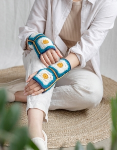 Pinwheel Wristwarmers