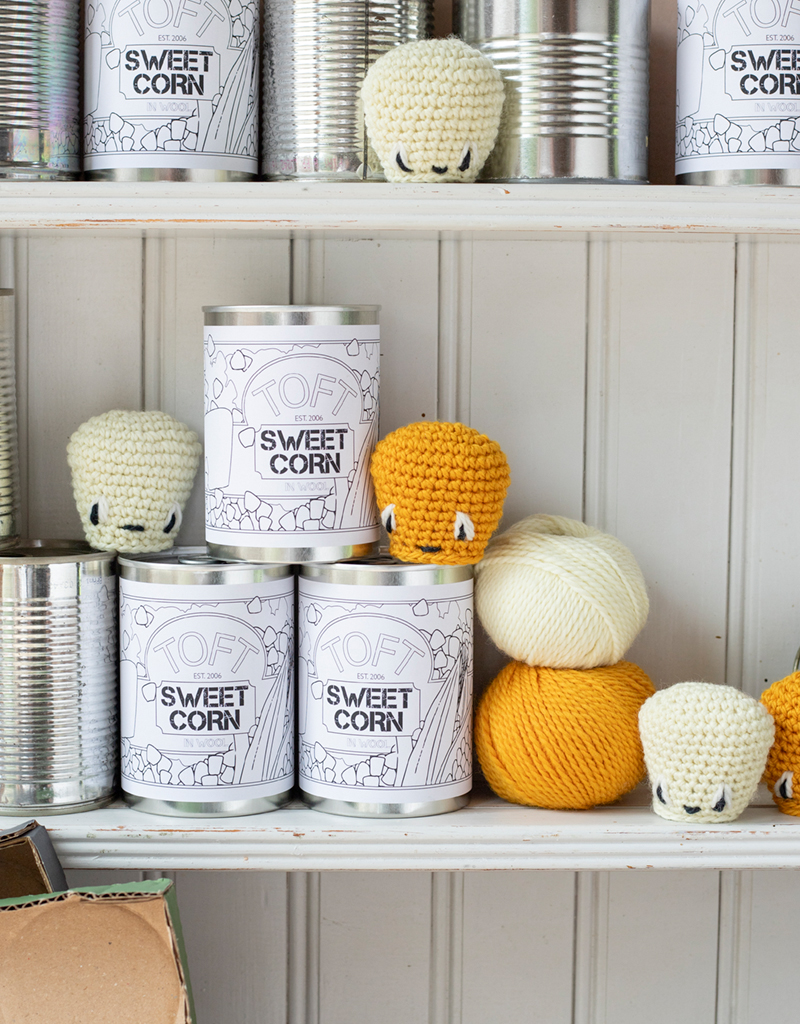 crochet sweetcorn in a can
